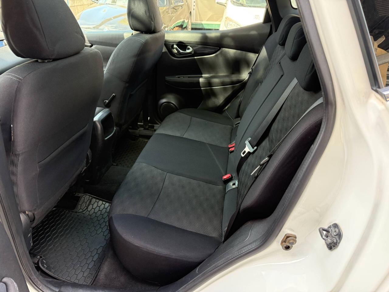 Nissan Qashqai 1.5 dCi N-Connecta - 2017