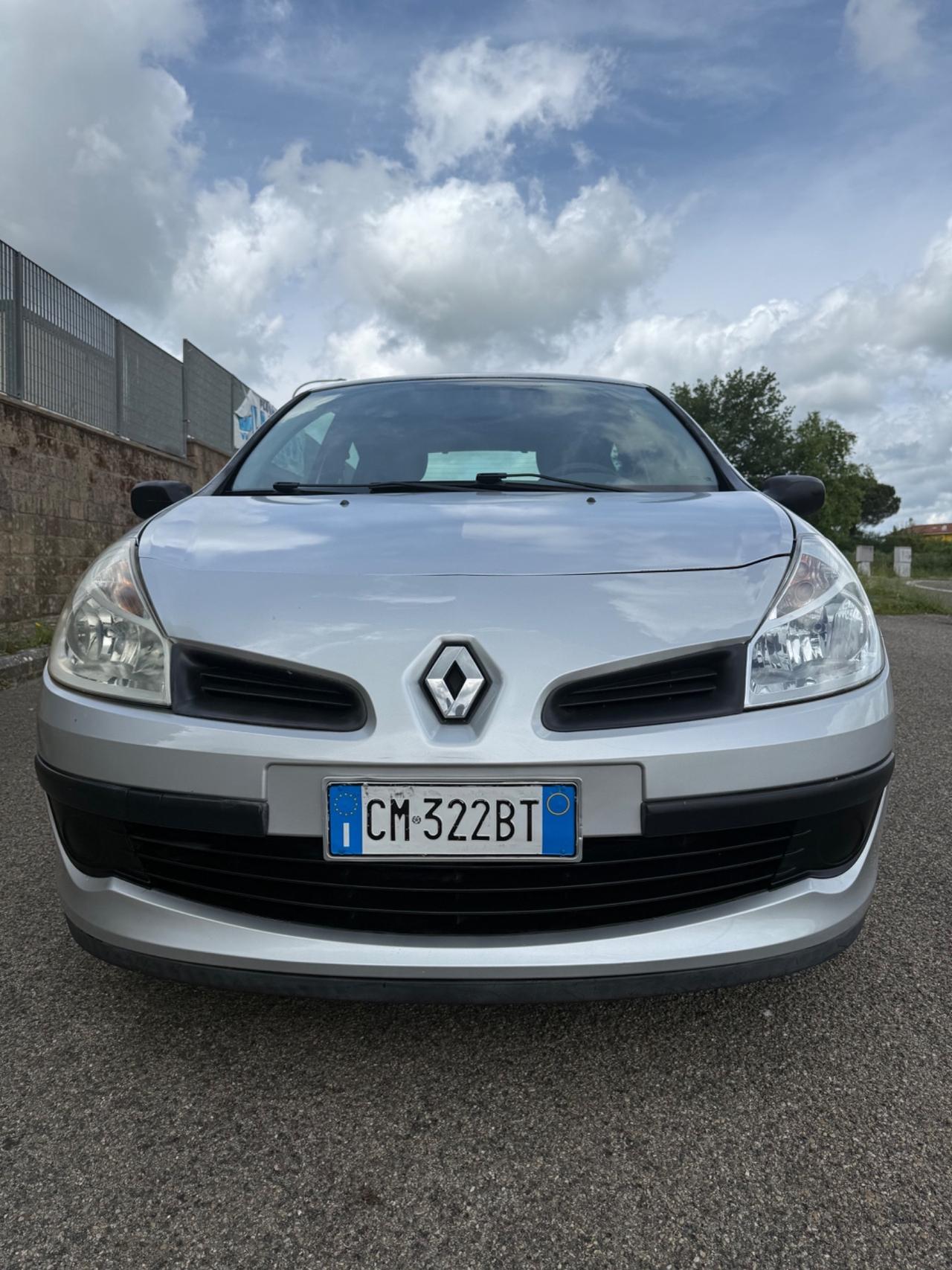 Renault Clio 1.2 16V cat 3 porte Confort Authentique