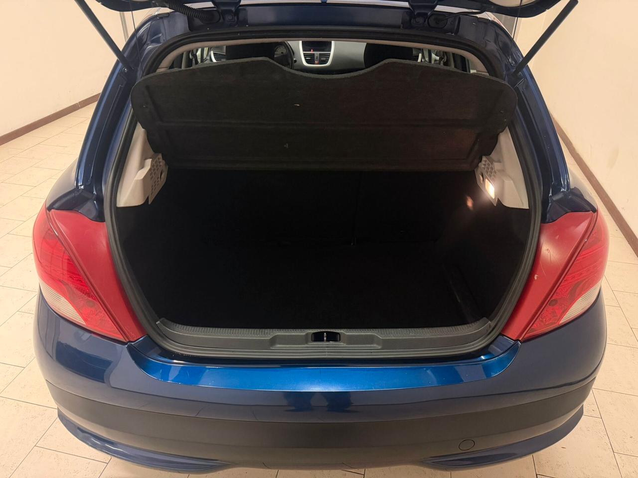 Peugeot 207 1.4 HDi 70CV 5p. Energie