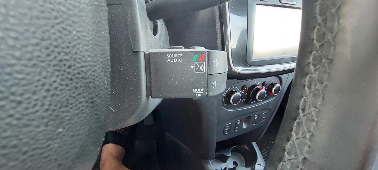 SANDERO STEPWAY 900 TURBO GPL DI SERIE SeS SS WOW 90 CV NAVI RETROCAMERA STRAFULL OPTIONAL
