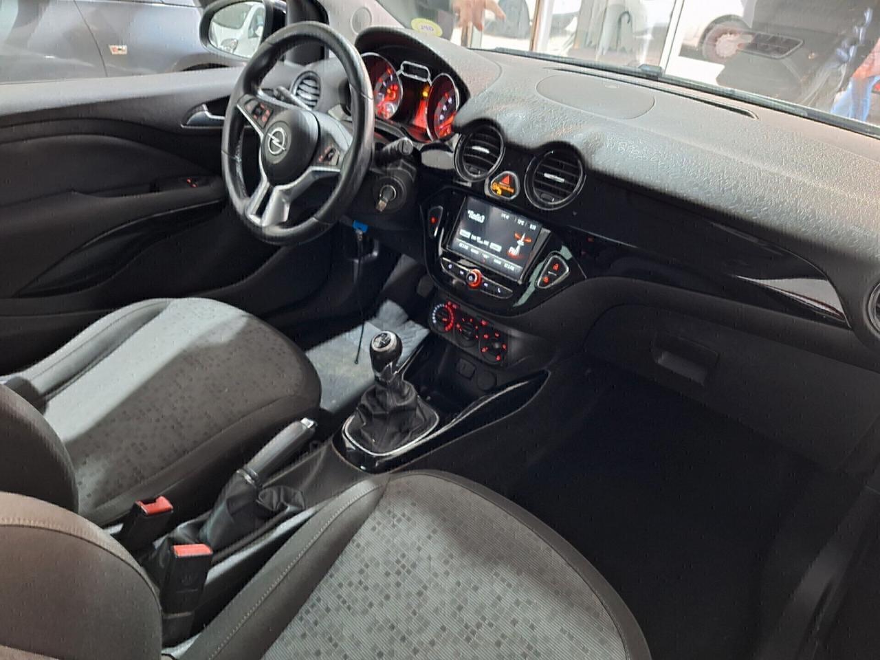 Opel Adam 1.2 GPL 69CV Unlimited 2017