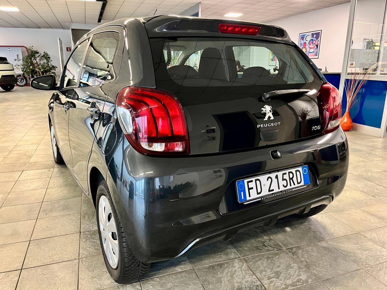 Peugeot 108 VTi 5 porte Active-NEOPATENTATI-