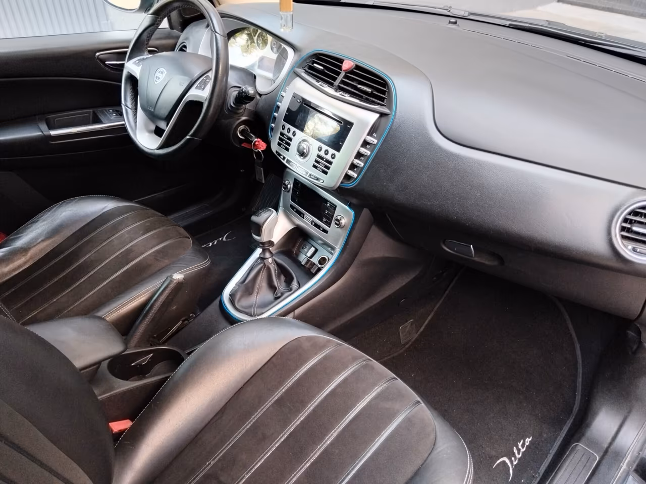 Lancia delta 1.4 gpl commercianti