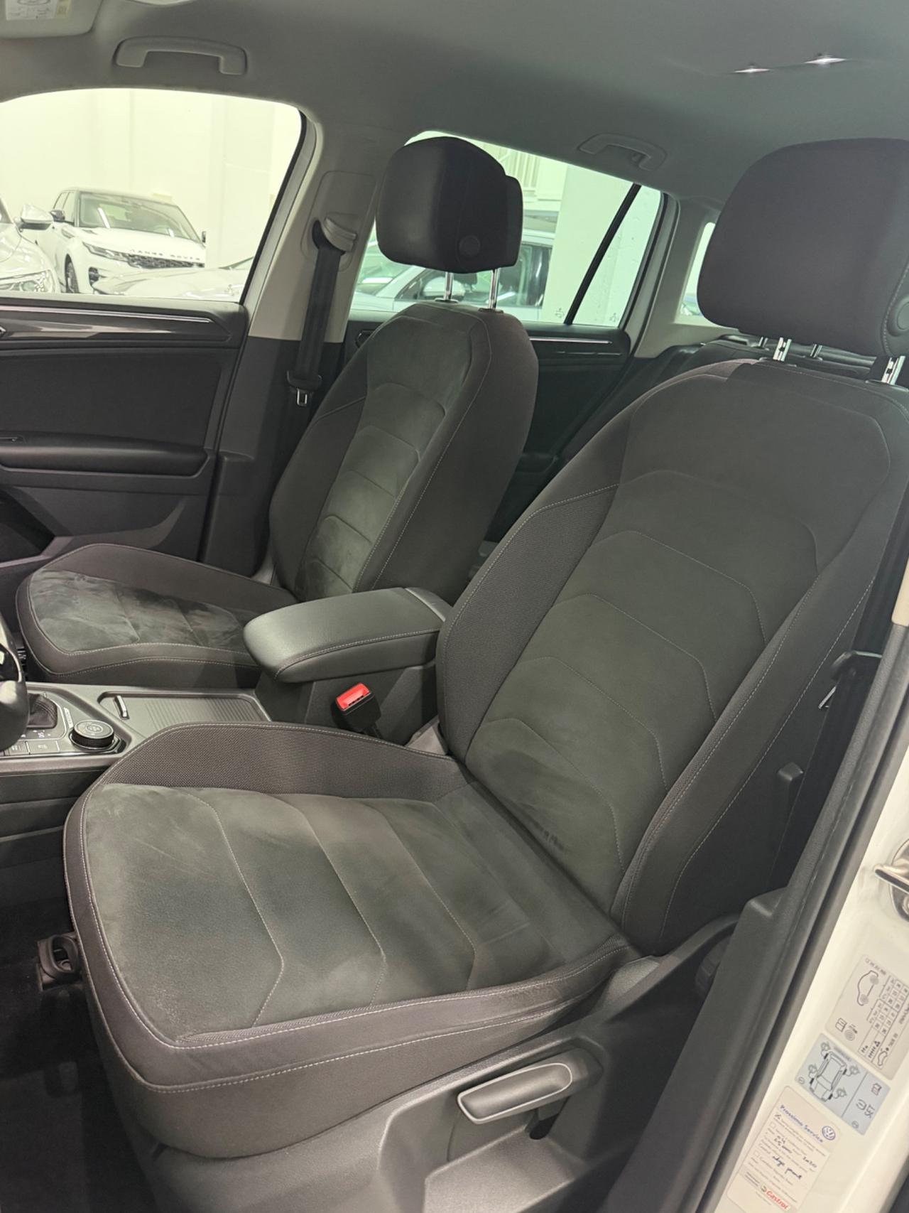 VW Tiguan 2.0 240cv DSG 4MOTION R-LINE FINANZIABILE