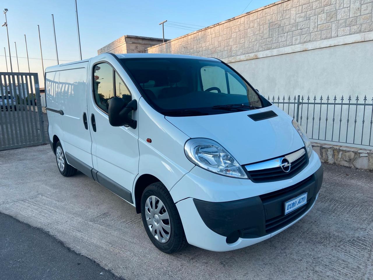 Opel Vivaro 29 2.0 CDTI PC-TN Furgone Fap 3 posti