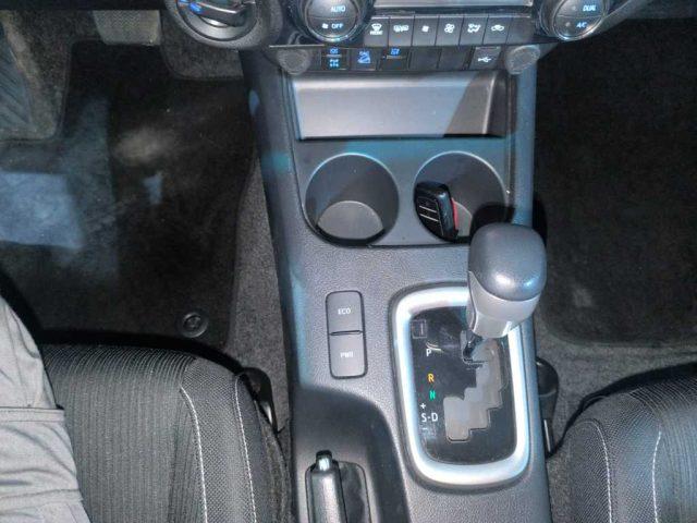 TOYOTA Hilux 4ª serie - 2.4 D-4D A/T 4WD 4 porte Double Cab