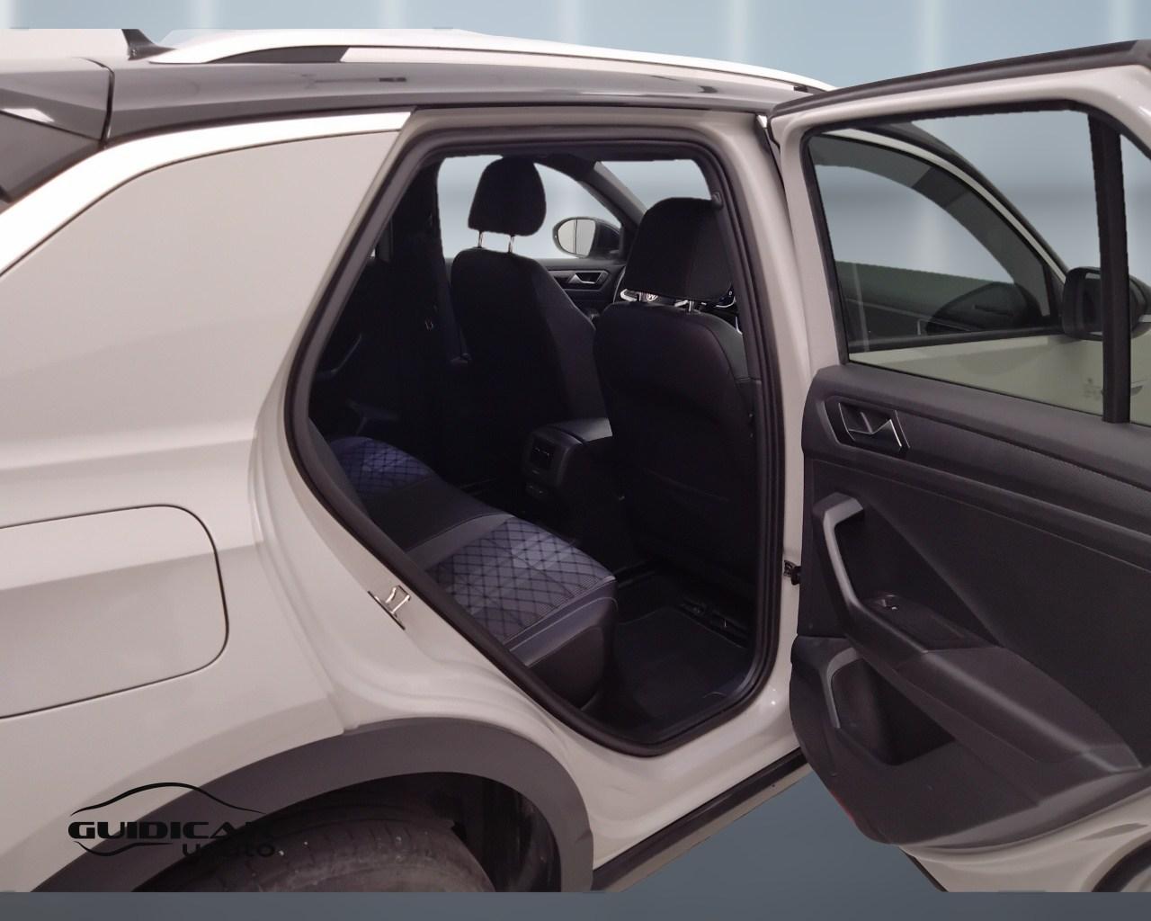 VOLKSWAGEN T-Roc I 2022 - T-Roc 1.0 tsi R-Line 110cv
