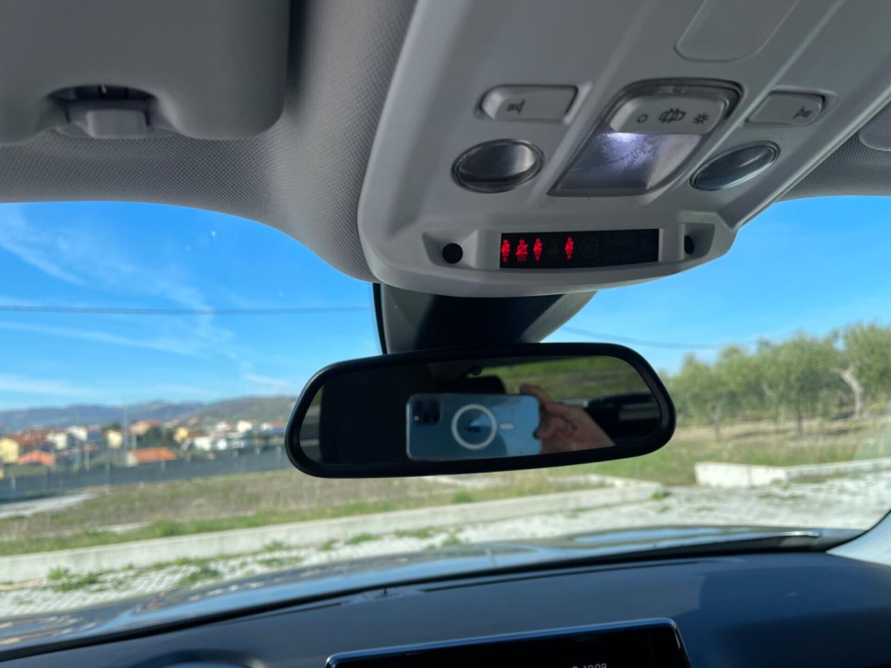 Peugeot 2008 BlueHDi 130 S&S EAT8 Allure