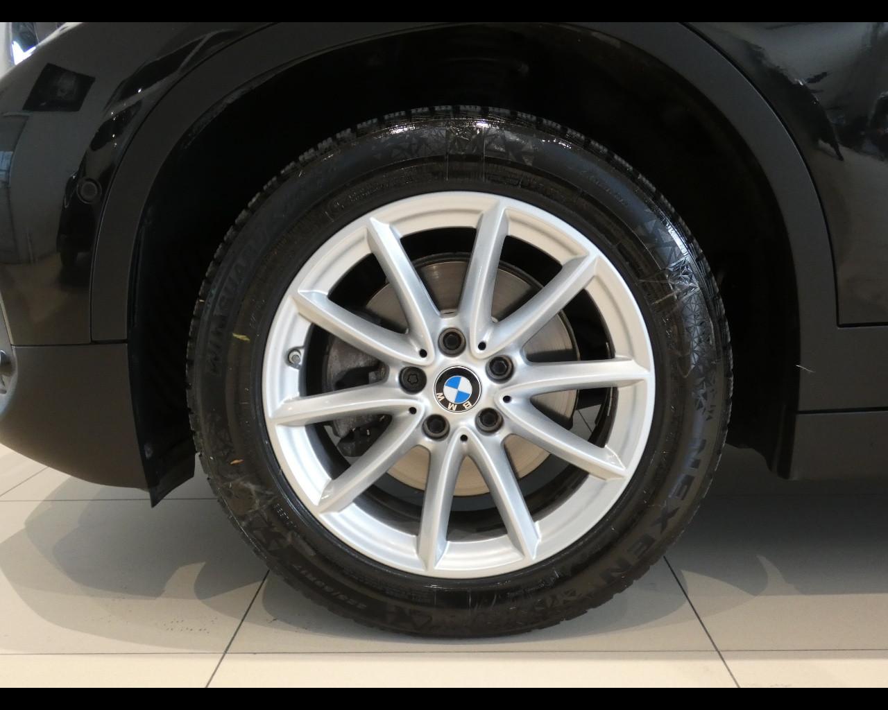 BMW X2 (F39) - X2 sDrive18d Business-X
