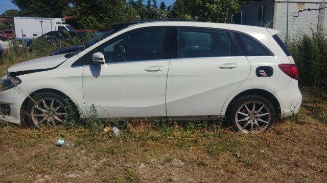 MERCEDES-BENZ B 200 d Automatic Premium