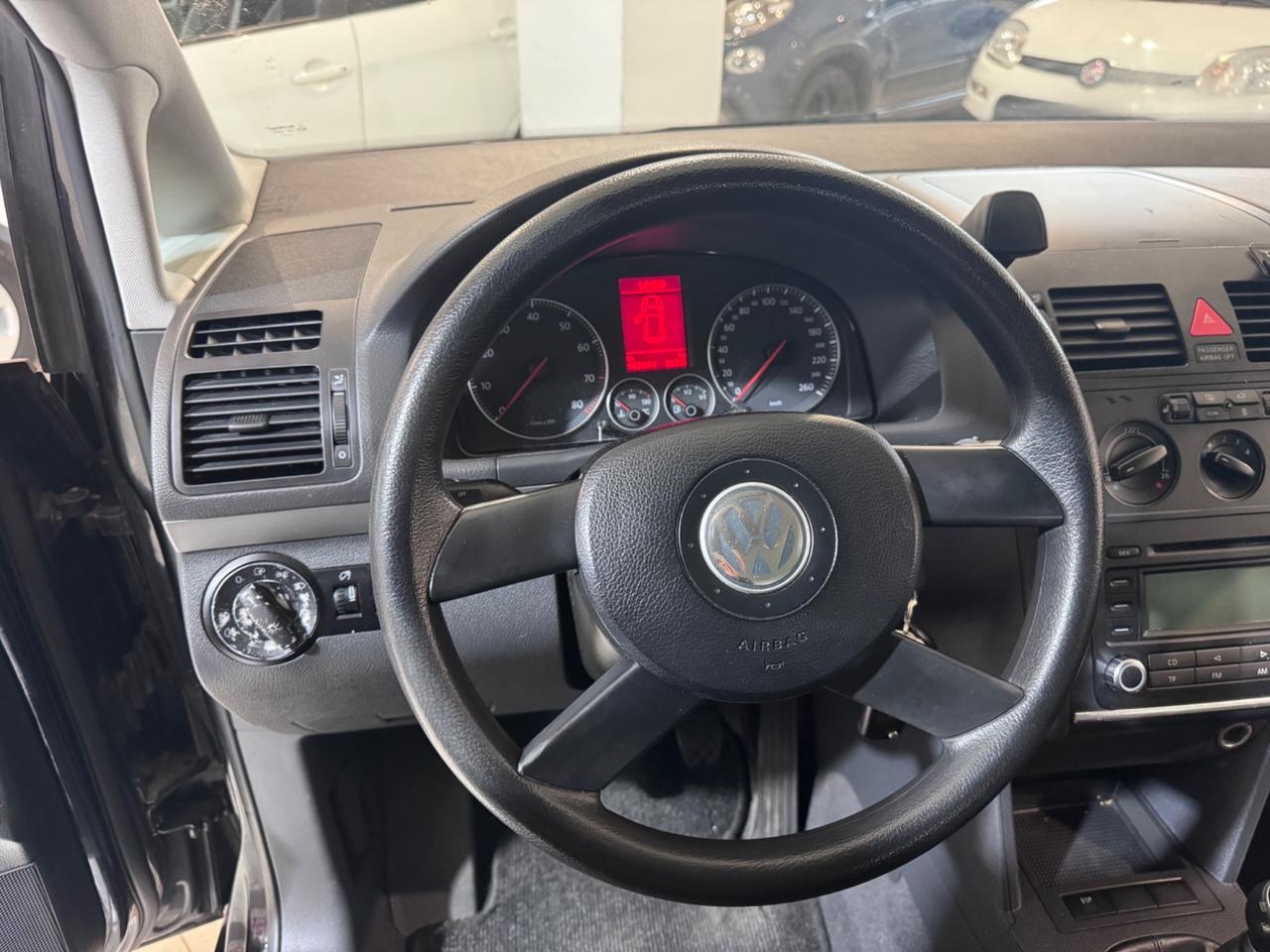 Volkswagen Touran 1.6 16V FSI Highline