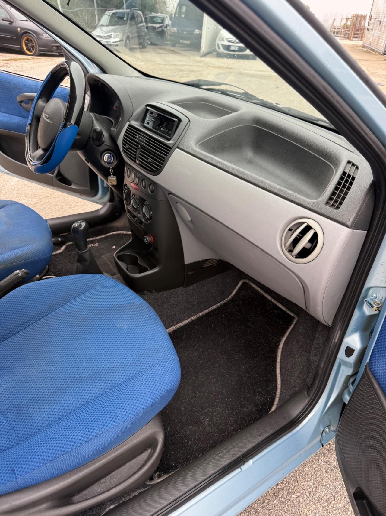 Fiat Punto 5porte 1.9 Diesel Neopatentati uniproprietario