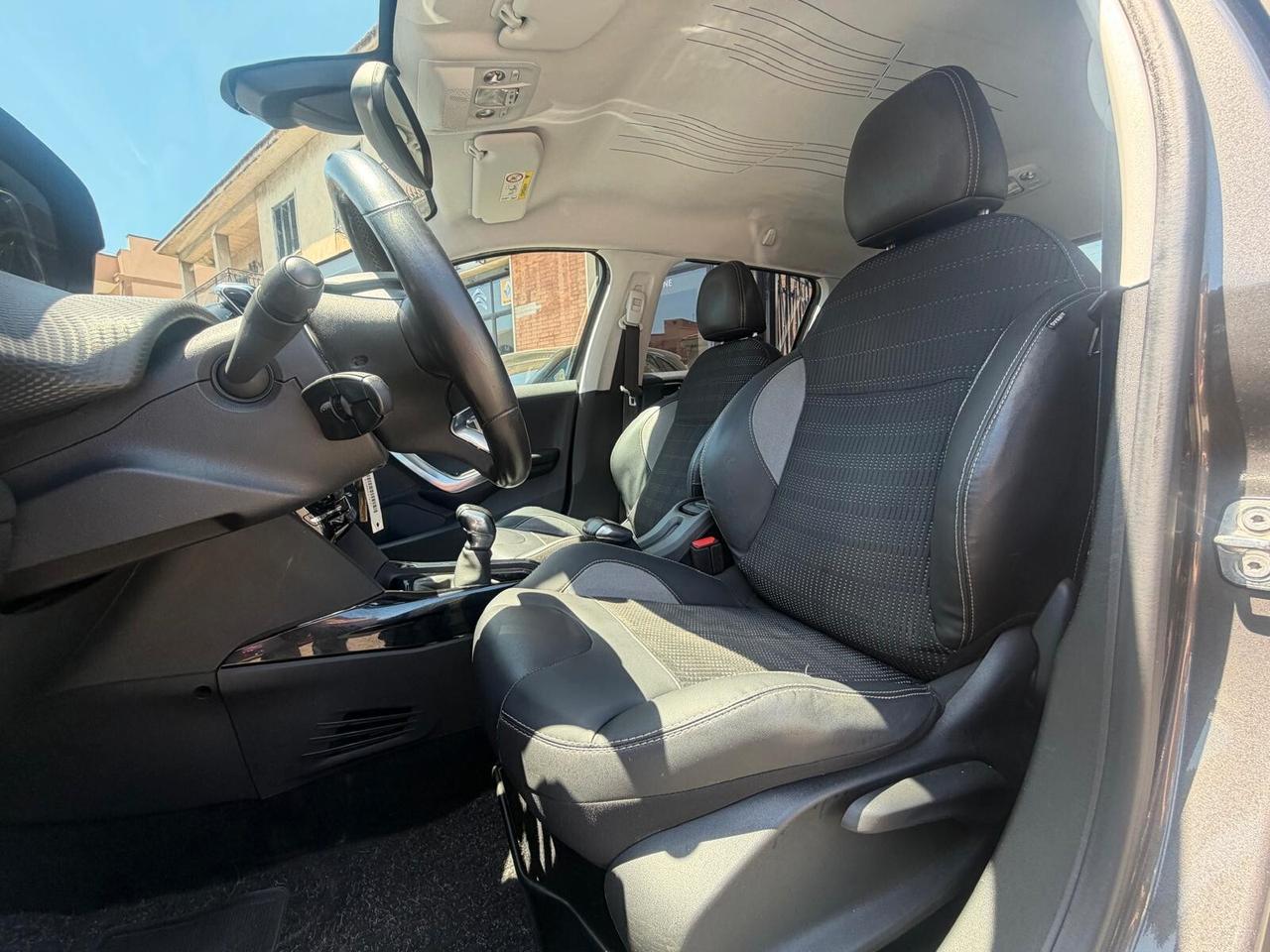 Peugeot 2008 1.6 BlueHDi 100 ALLURE