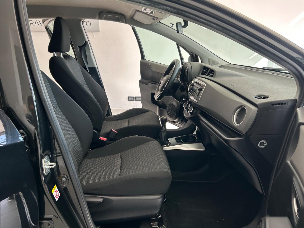 Toyota Yaris 1.0 benzina 51 kw 2014