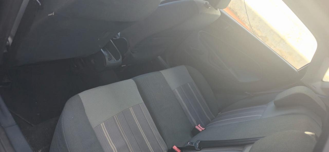 Ford Fiesta 1.4 5 porte Bz.- GPL Titanium