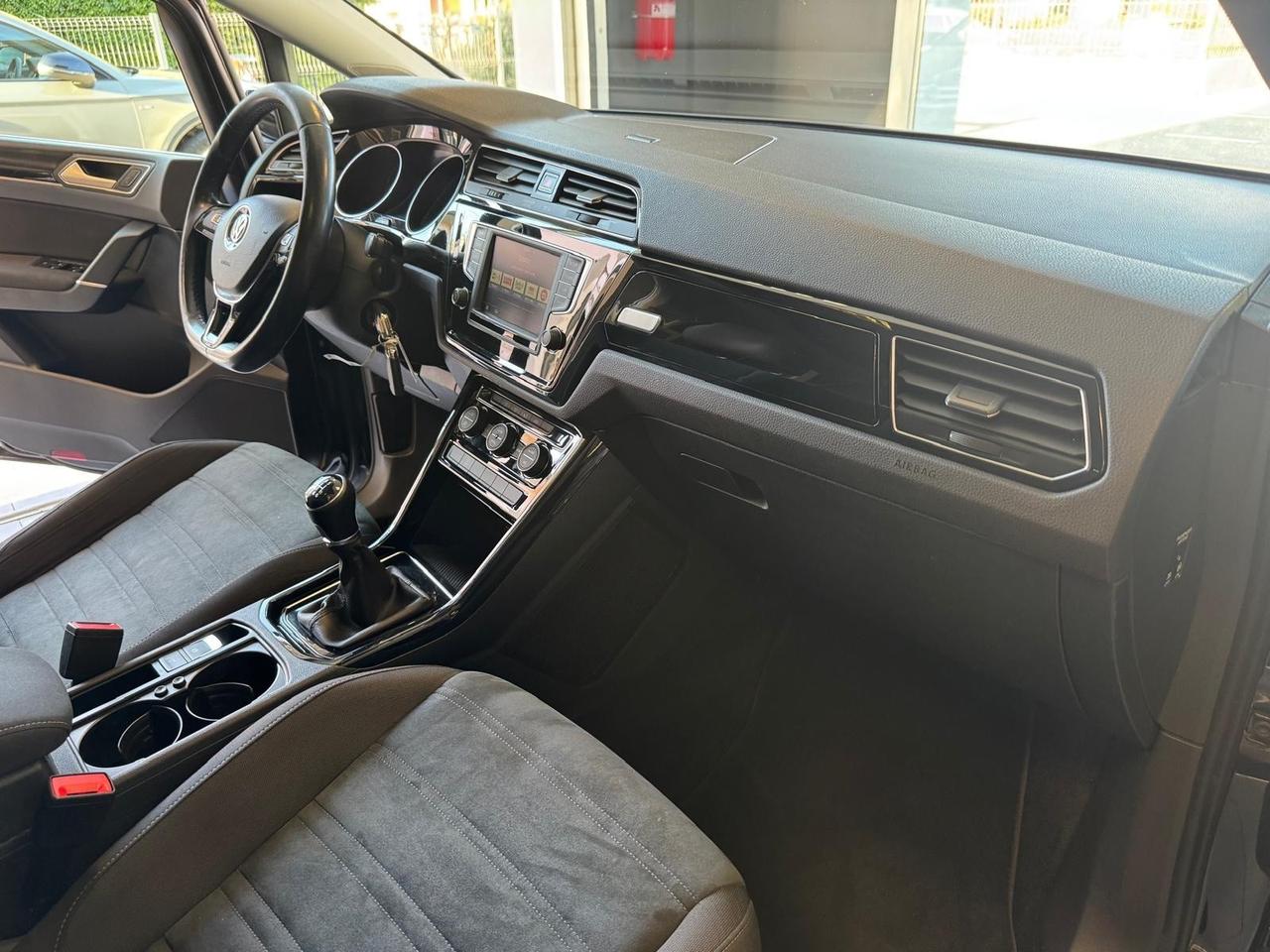 Volkswagen Touran 2.0 TDI 150 CV SCR Highline BlueMotion Technology