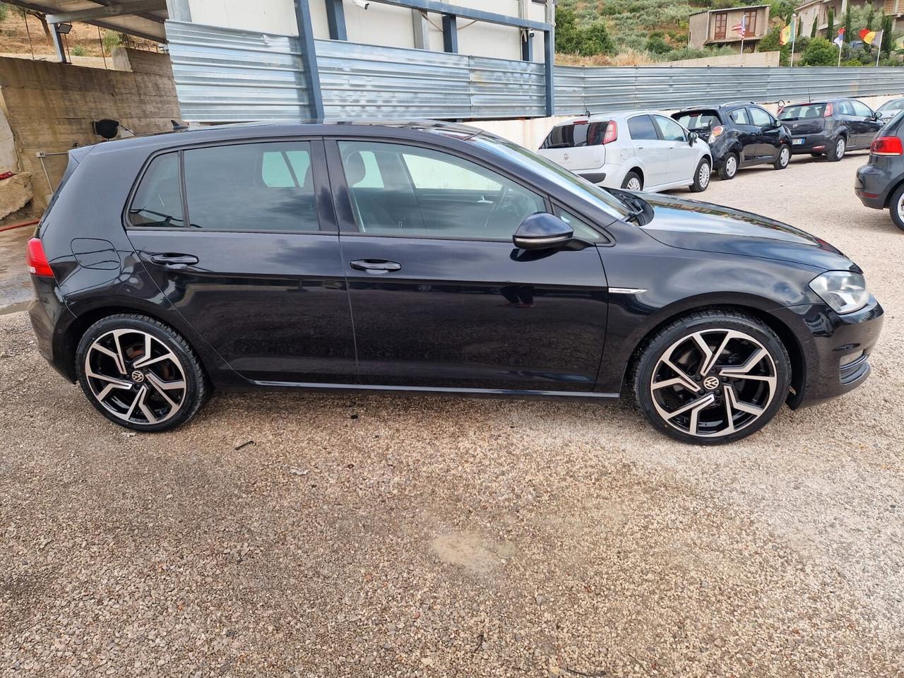Volkswagen Golf 1.6 TDI 5p. Highline BlueMotion Technology