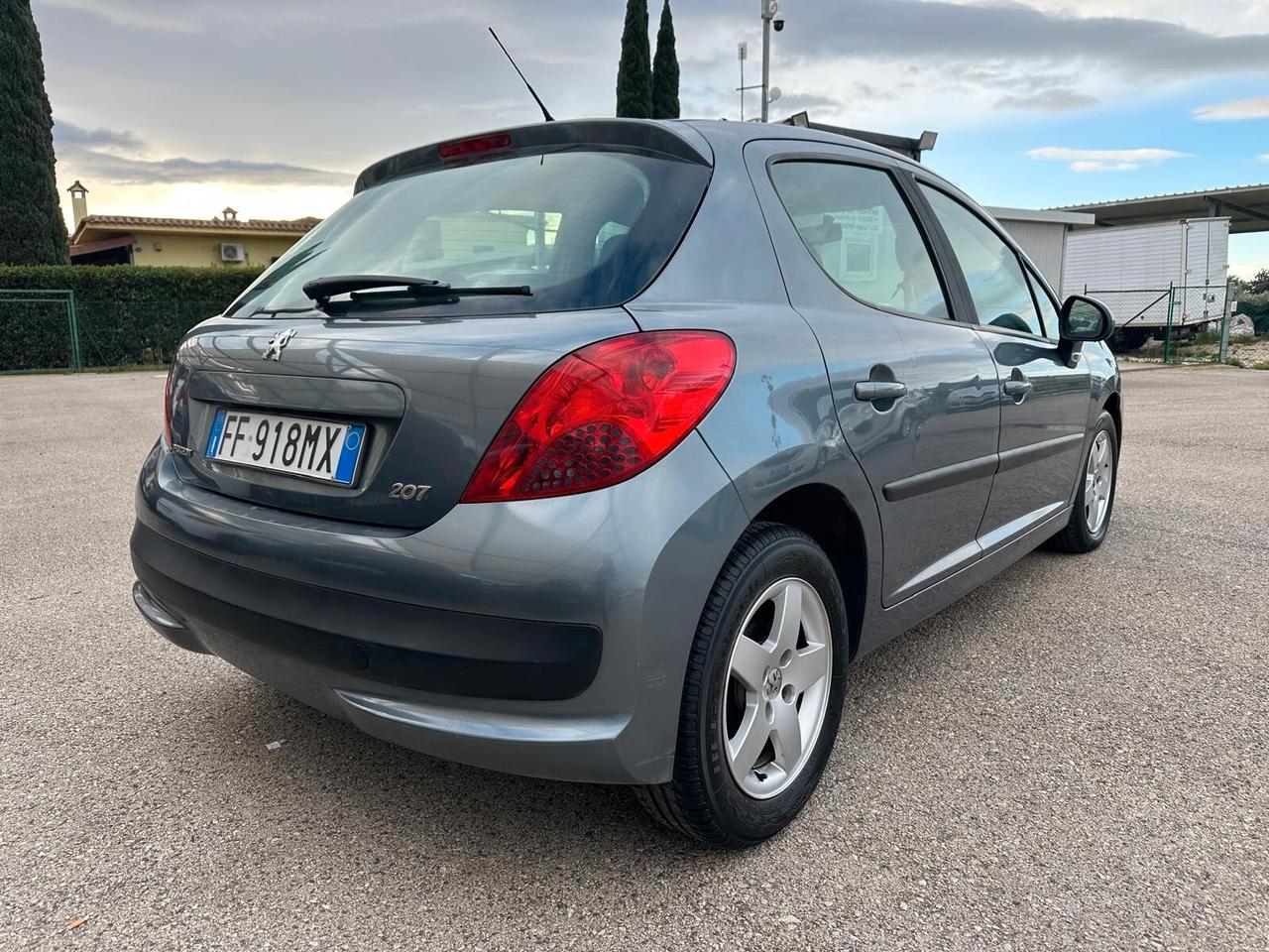 Peugeot 207 1.4 Benzina/Gpl