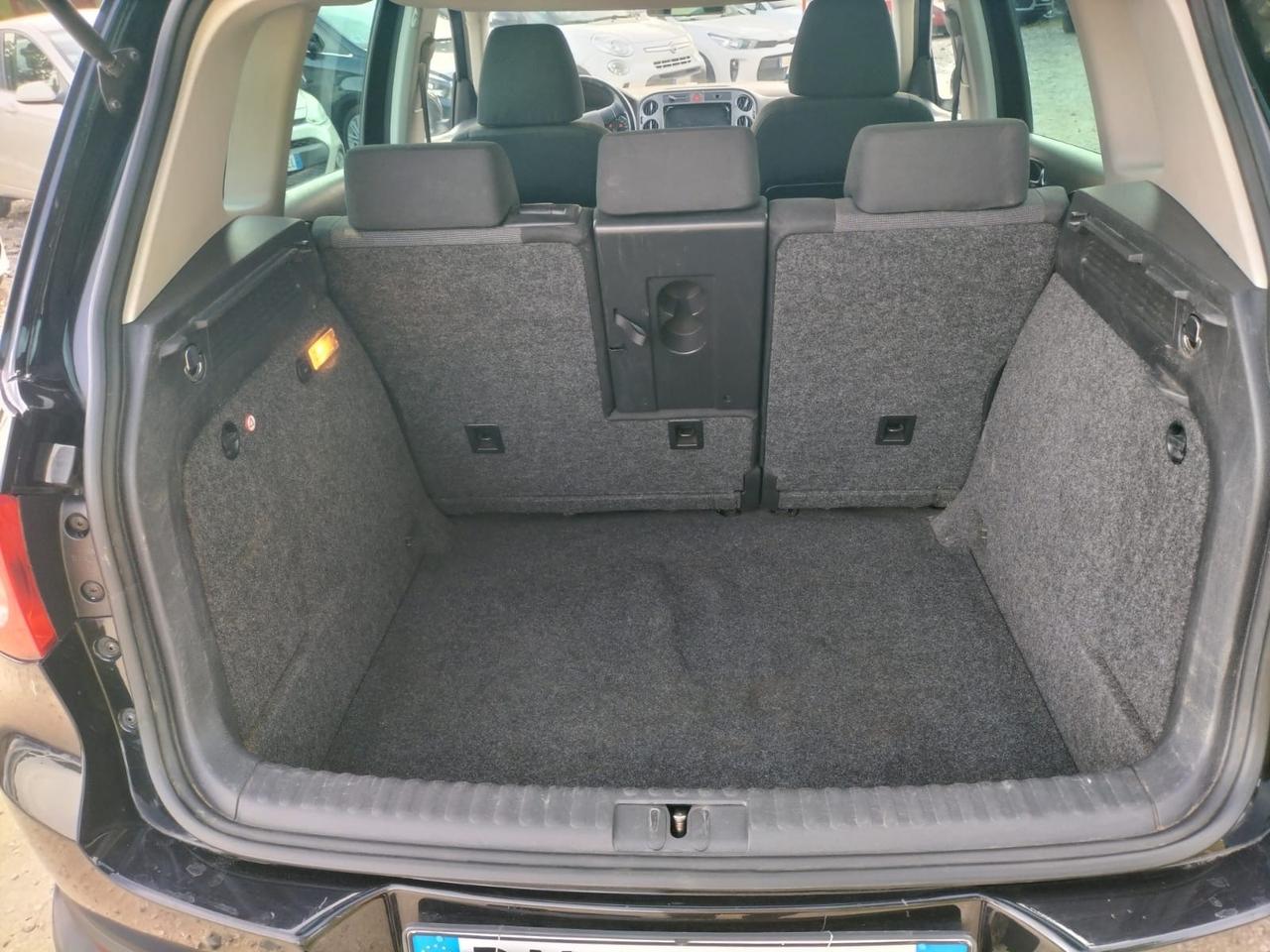Volkswagen Tiguan 2.0 16V TDI DPF Trend & Fun (18°)