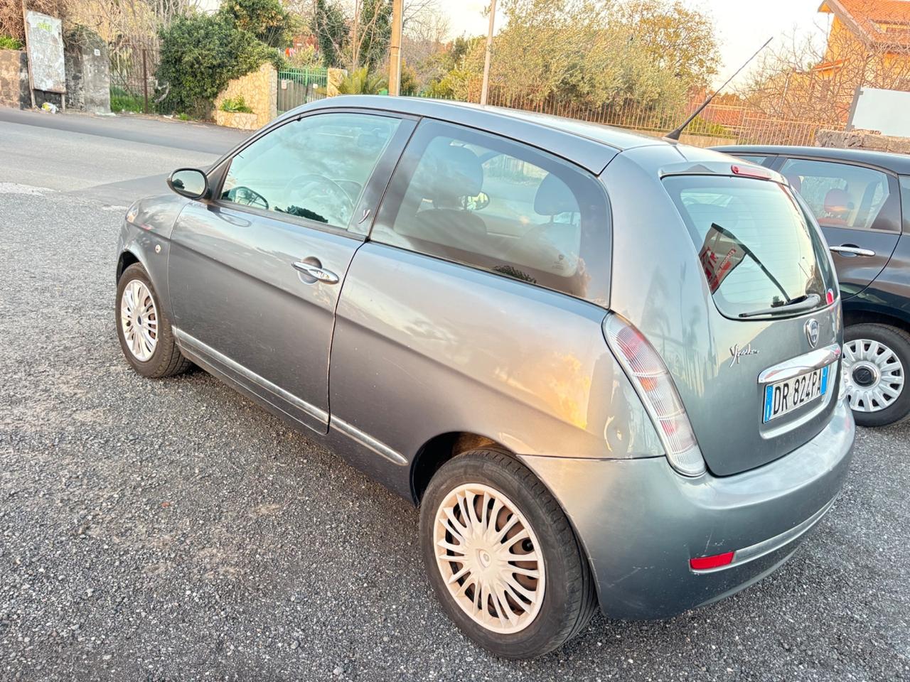Lancia Ypsilon 1.2 Argento
