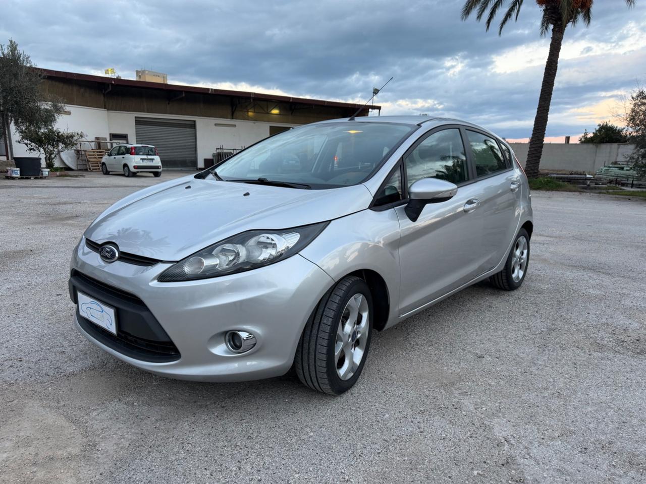 Ford Fiesta 1.4 TDCi 70CV 5 porte Titanium