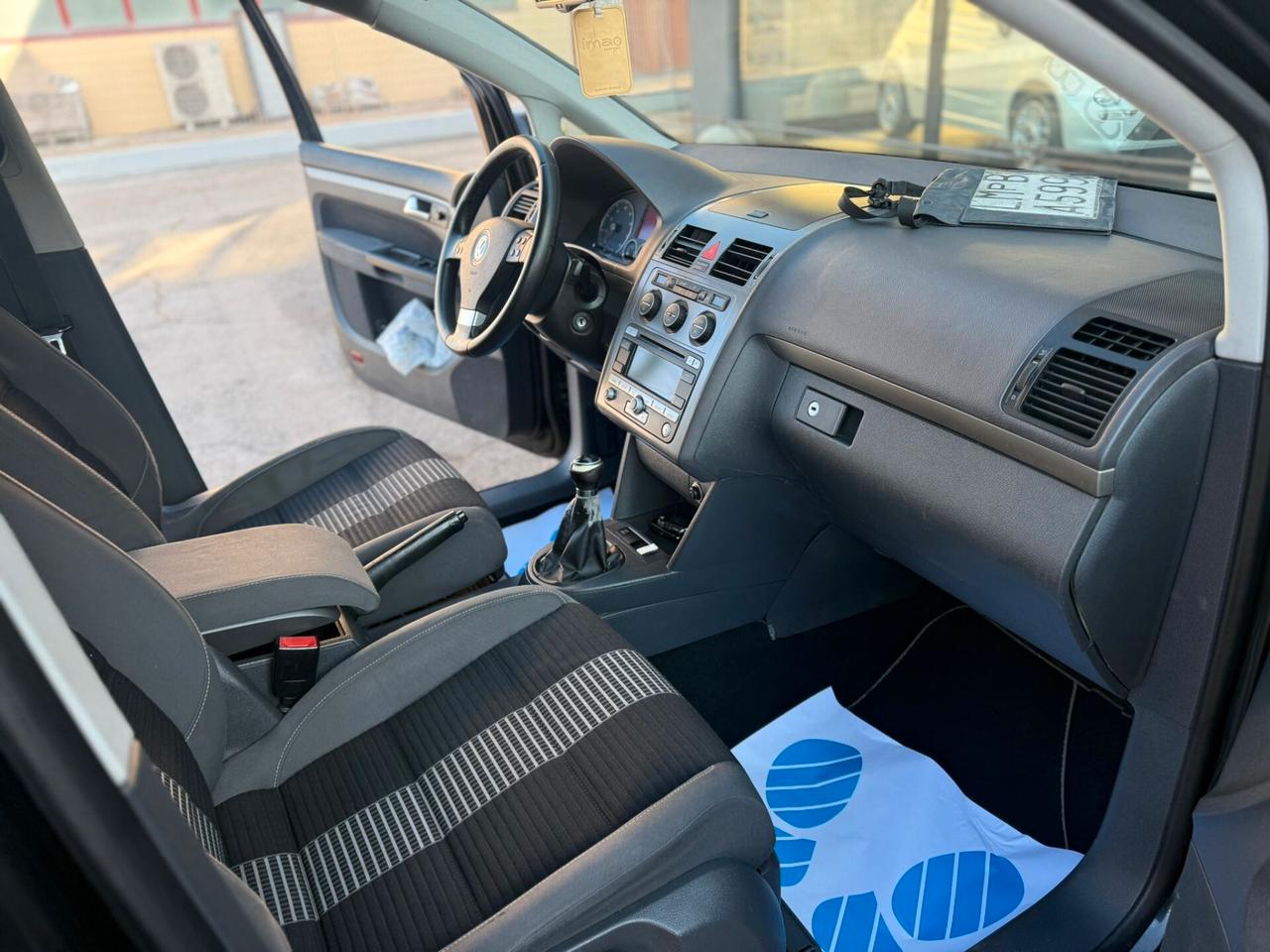 VW TOURAN 2.0 METANO 2010 12 MESI DI GARANZIA