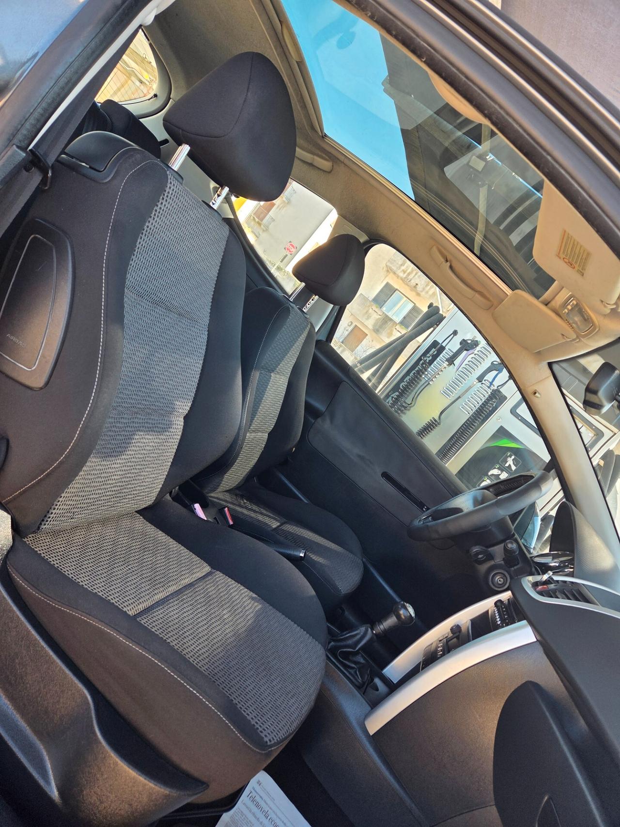 Peugeot 207 1.6 Hdi 2010