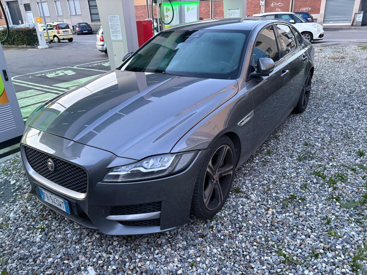 Jaguar XF 3.0 D V6 300 CV aut. R-Sport MOTORE KO