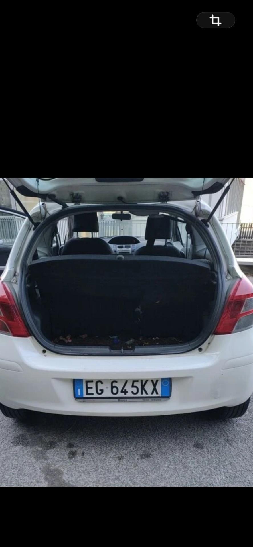 Toyota Yaris 1.0 3 porte SI NEOPATENTATI