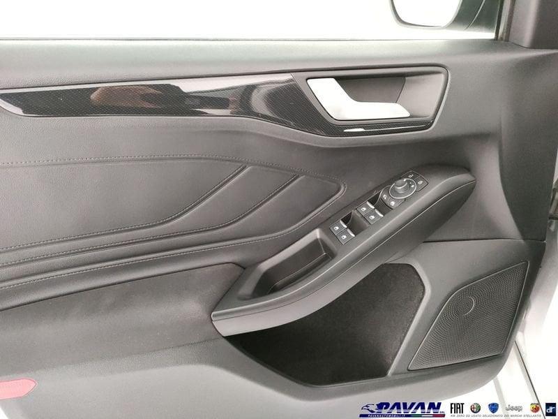 Ford Focus 1.0 EcoBoost Hybrid 125cv ST-Line + MATRIX Led