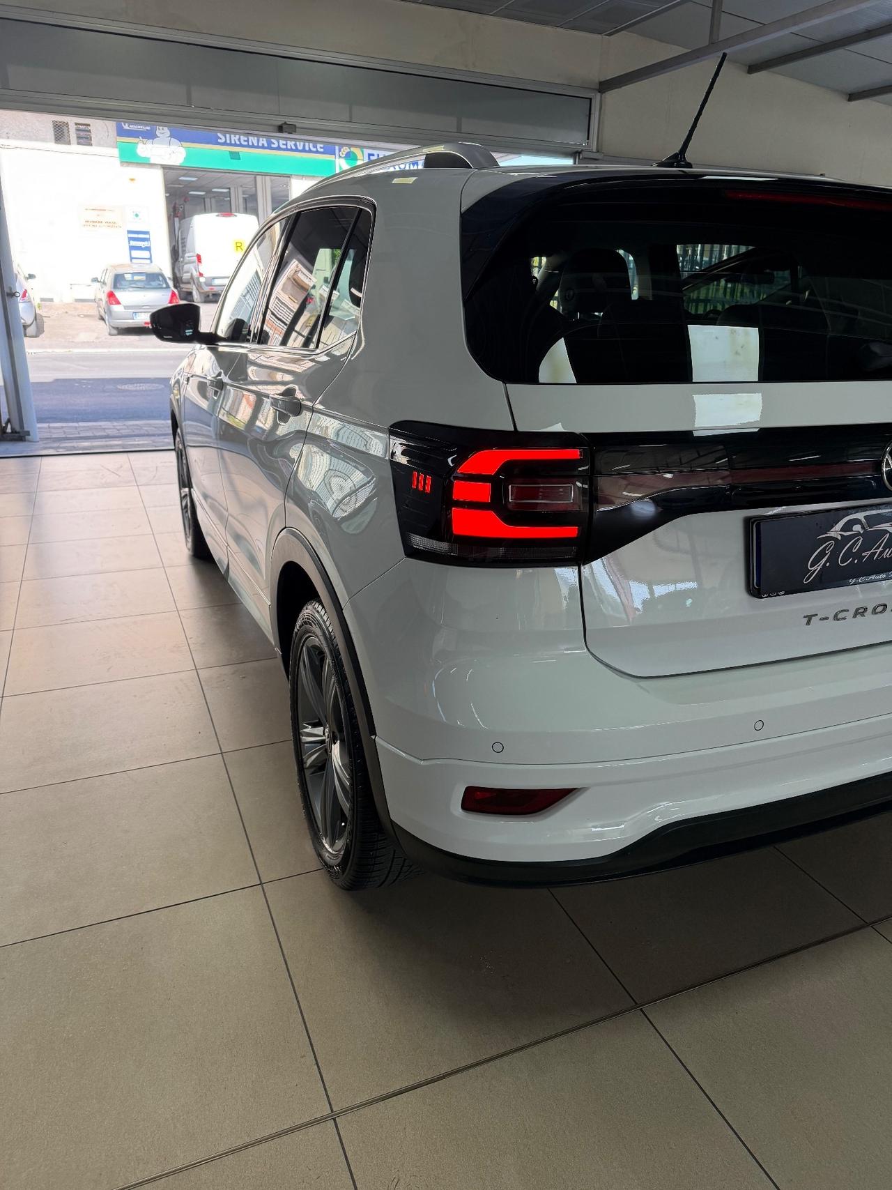 Volkswagen T-Cross 1.6 TDI DSG SCR Advanced 95CV R-LINE