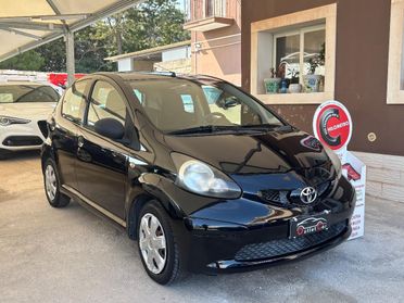 TOYOTA - Aygo - 12V VVT-i 5 porte Sound