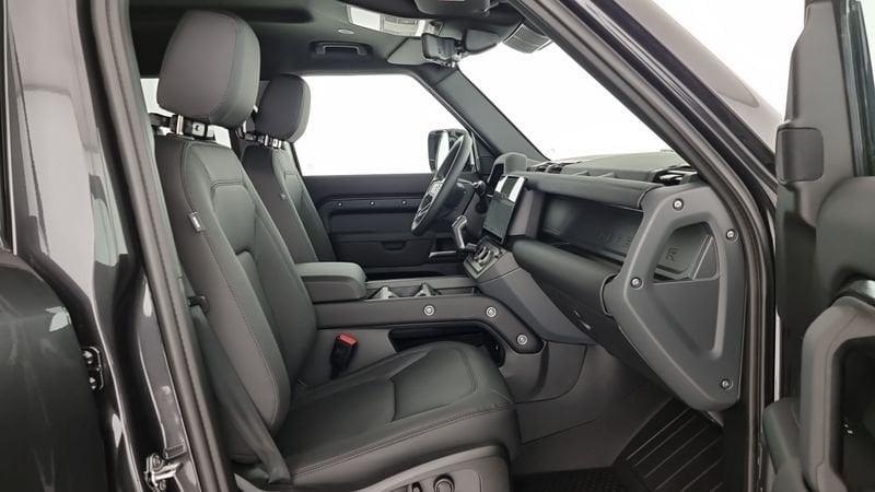 Land Rover Defender D200 AWD Auto 110 X-Dynamic SE