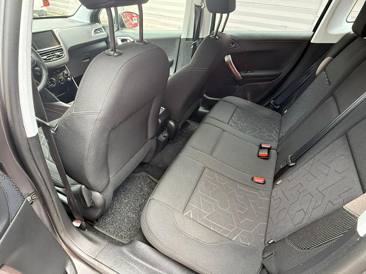 Peugeot 2008 1.6 e-HDi 92cv Urban Cross - 2014