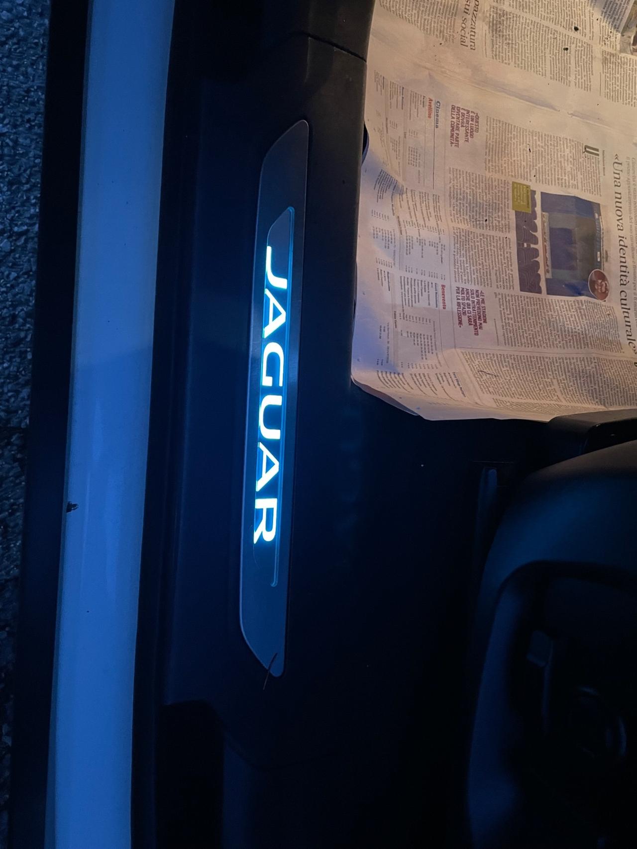 Jaguar F-Pace 2.0 D 240 CV AWD aut. R-Sport