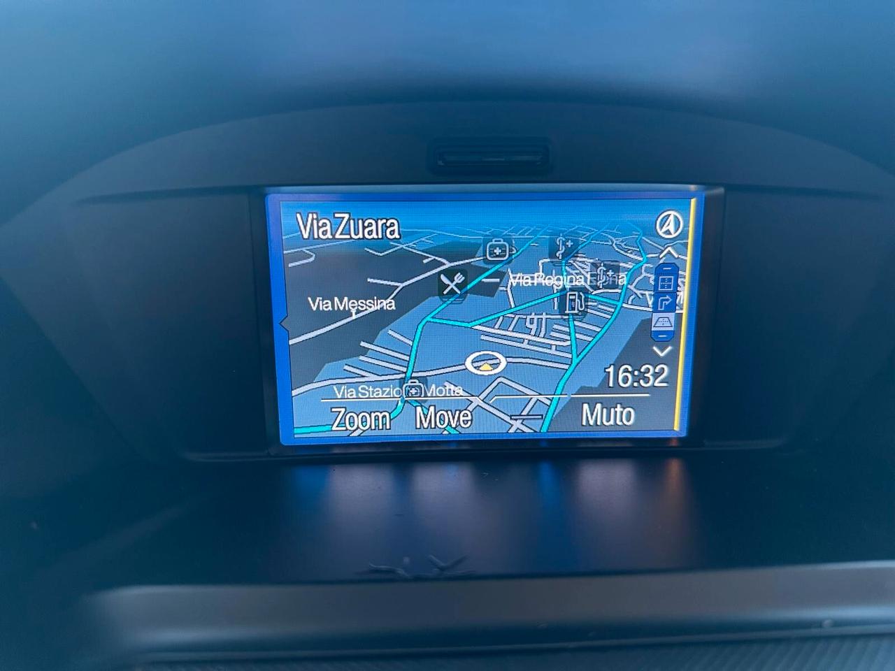 Ford Kuga 2.0 TDCI 140 CV 4WD Powershift Titanium