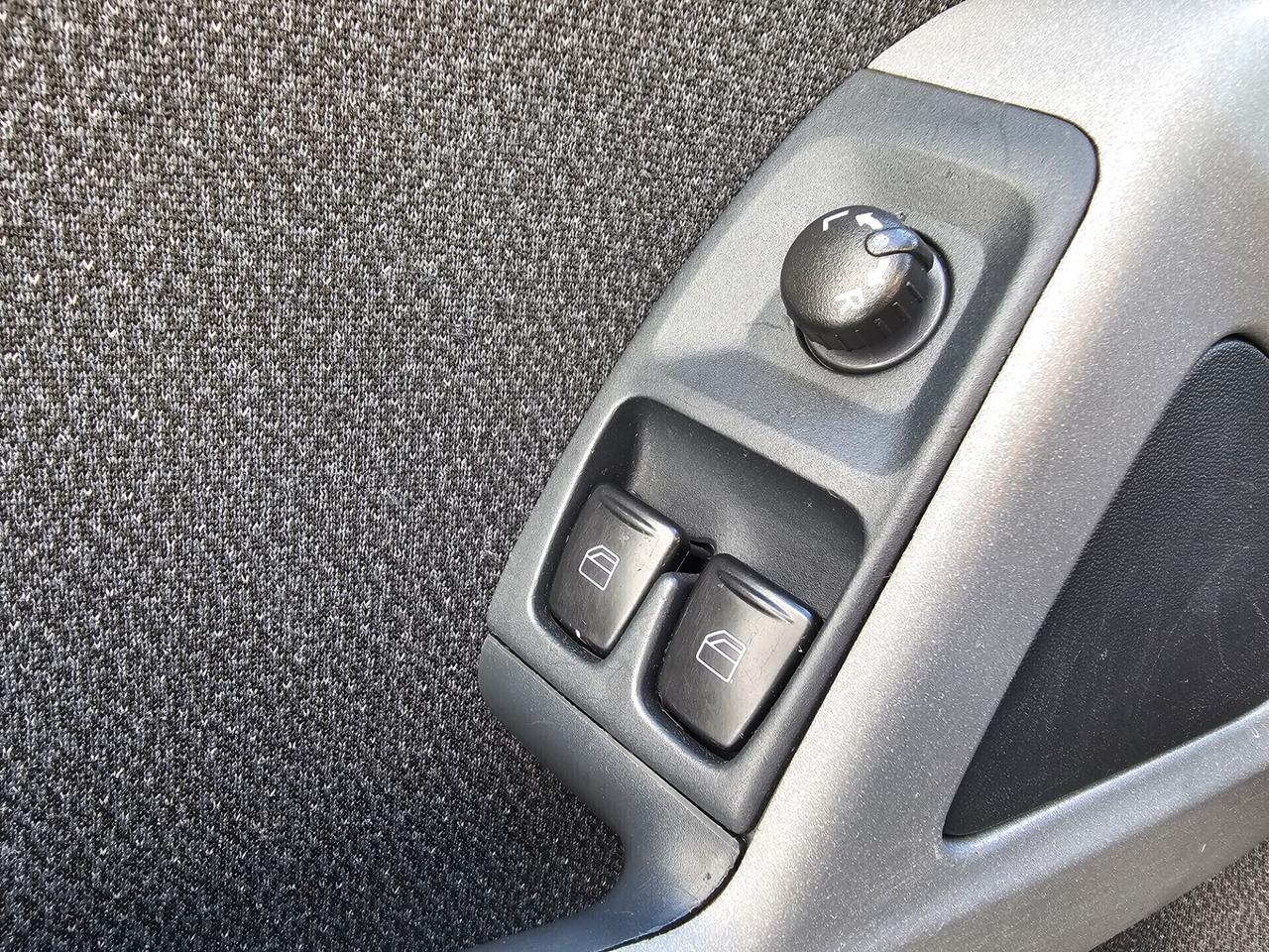 Smart ForTwo 1000 52 kW MHD cabrio passion - NeoPatentati