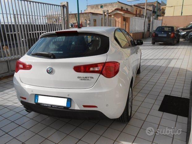 Alfa Romeo Giulietta 1.6 JTDm TCT 120 CV Automatica