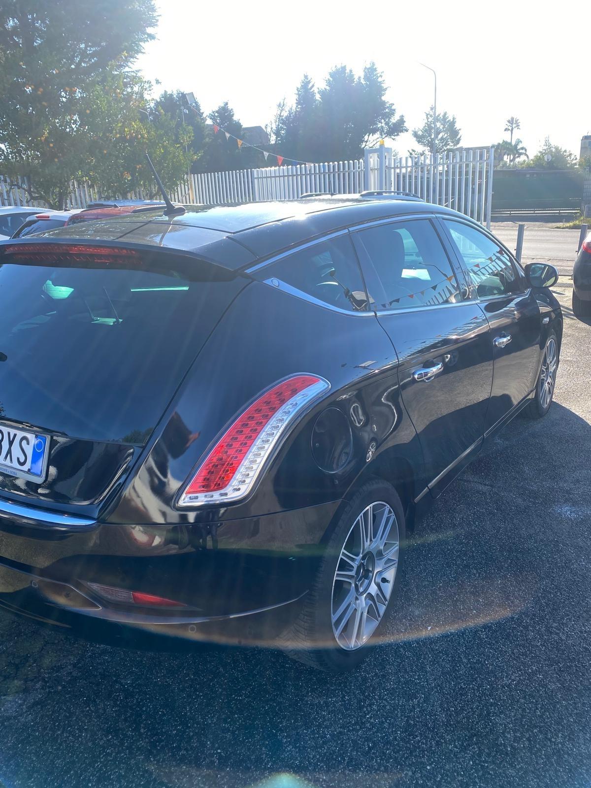 Lancia Delta 1.6 MJT DPF Oro