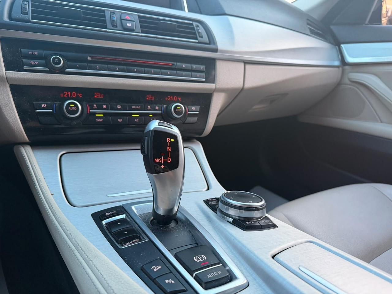Bmw 520 520d xDrive Touring Luxury