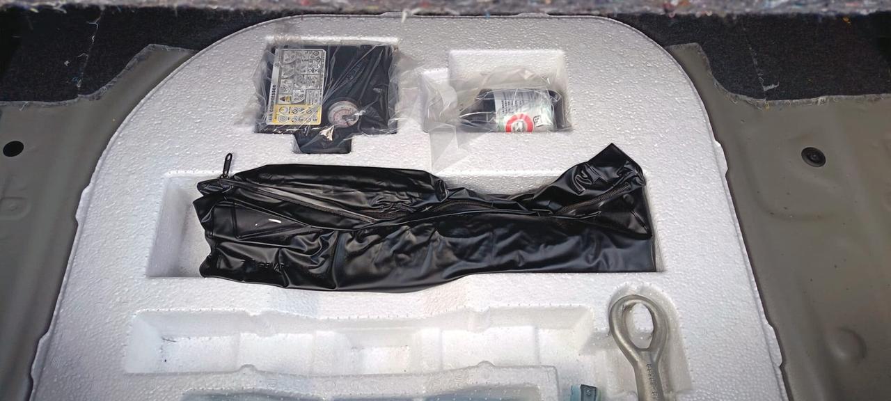 Suzuki Ignis 1.2 Hybrid Top