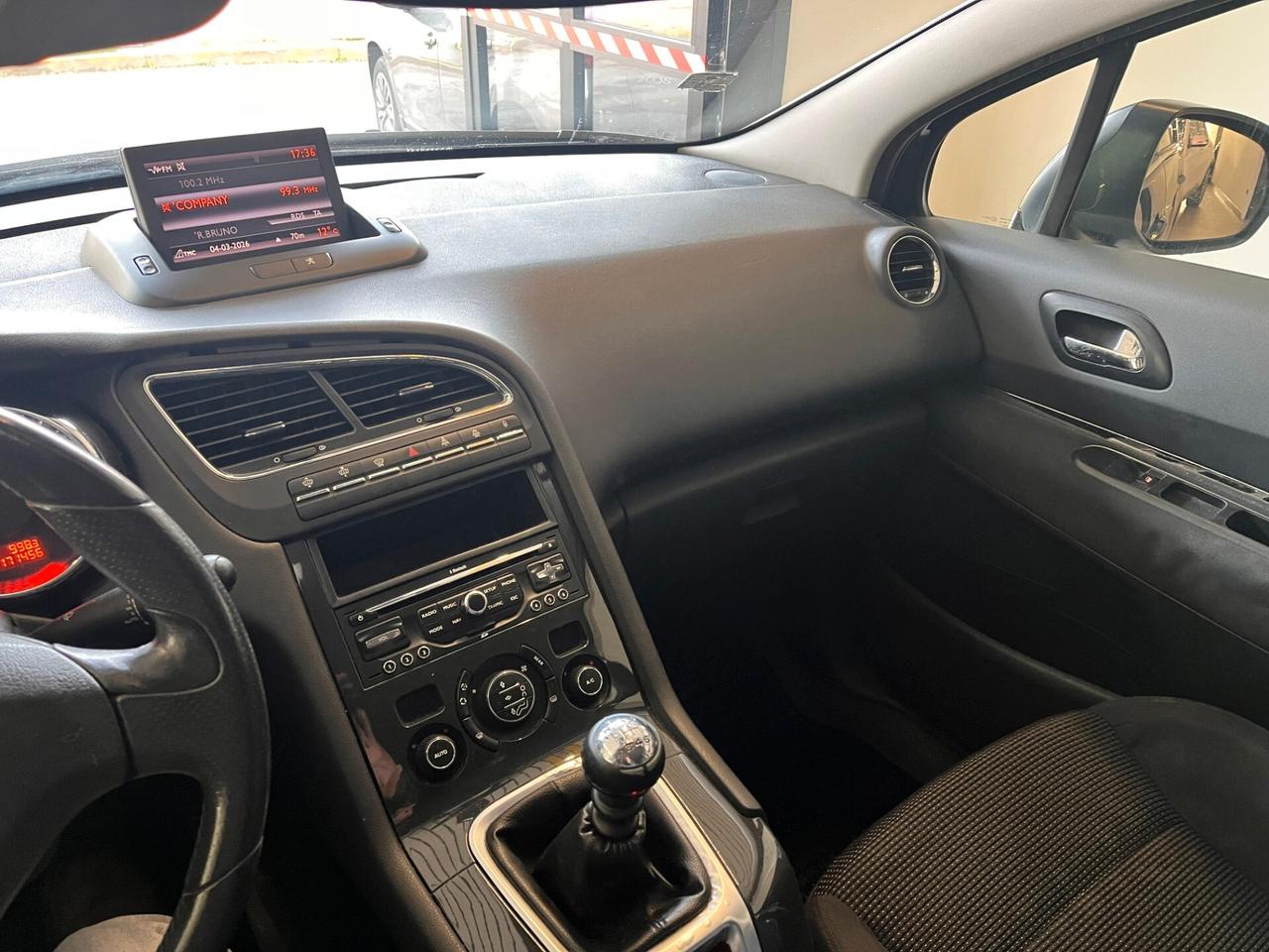 Peugeot 5008 1.6 HDi 112CV Allure