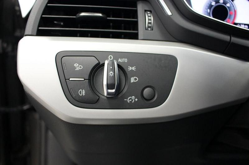 Audi A4 A4 30 TDI Business Advanced