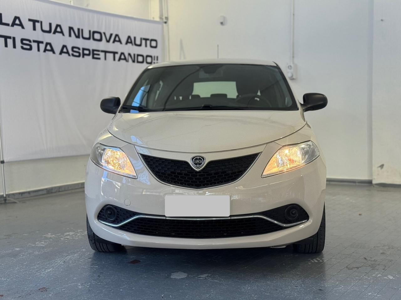 Lancia Ypsilon 1.2 69 CV 5 porte Opening Edition