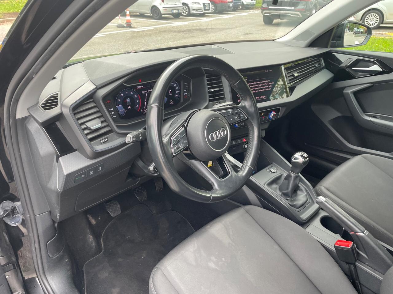 Audi A1 SPB*Neopatentati*Cerchi*Car play*