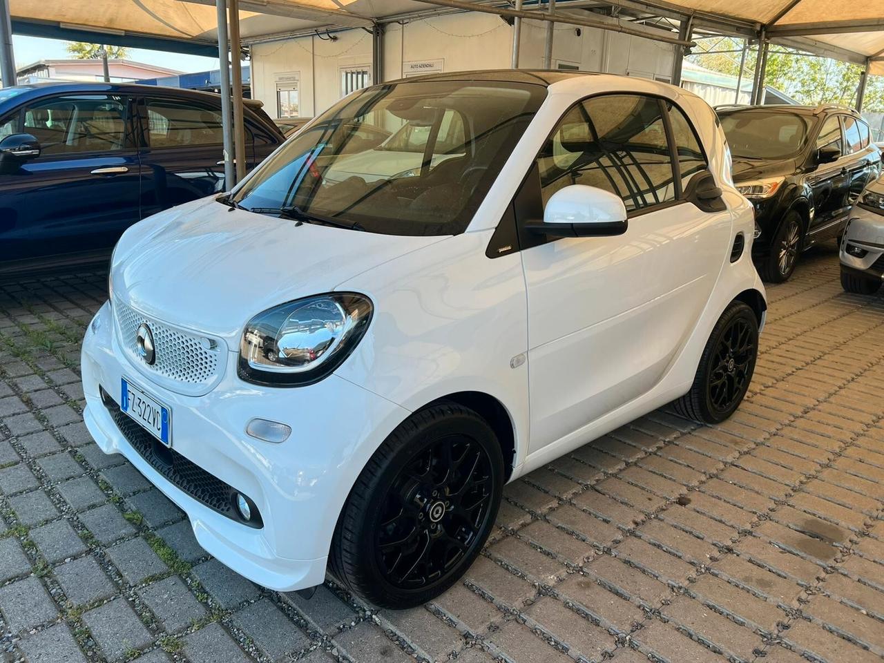 Smart ForTwo 70 1.0 twinamic Passion + TETTO PANORAMICO + NAVIGATORE