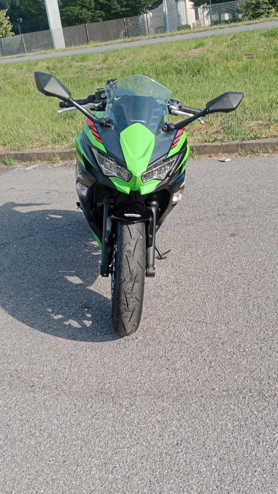 Kawasaki Ninja 650 EX650M M1 E (L3E-A3)
