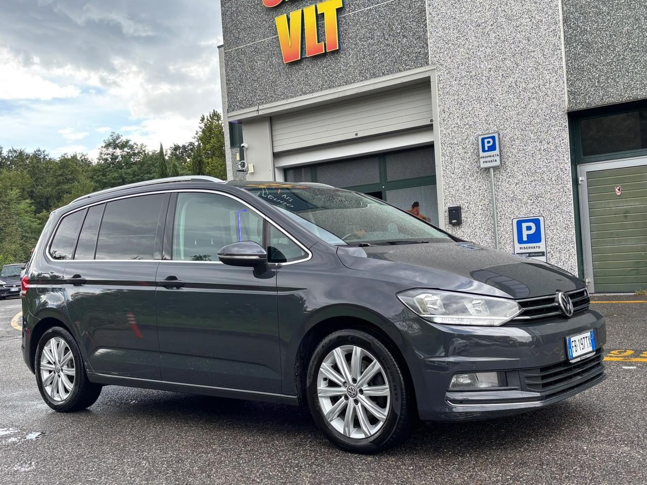 Volkswagen Touran 2.0 TDI 150 CV SCR DSG Executive BlueMotion Tech.