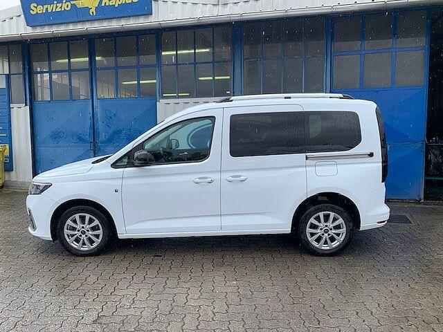 Ford Tourneo Connect 2.0 EcoBlue 122 CV Titanium