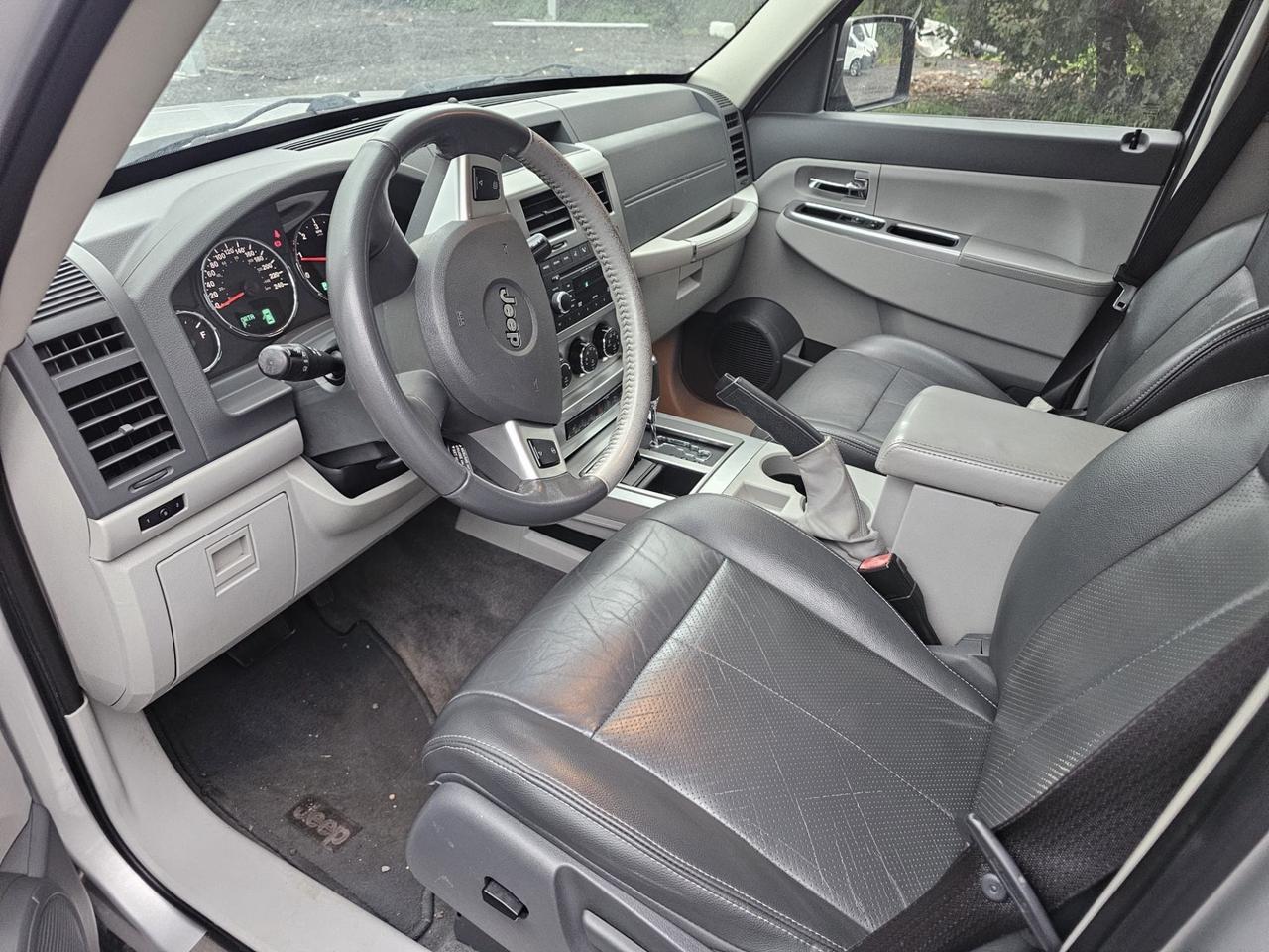 Jeep Cherokee 2.8 CRD DPF Limited p.a.r.i.-.a.l.-.n.u.v.o.